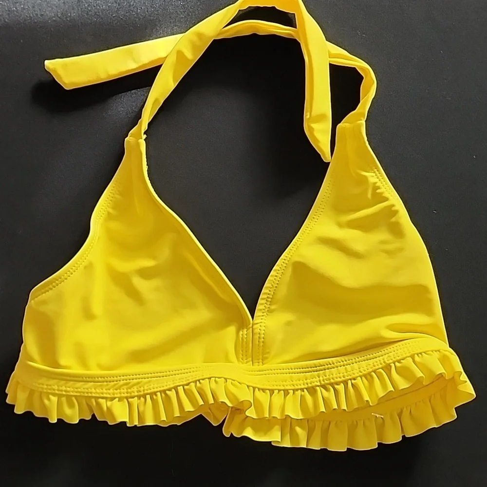 Yellow Ruffled Bikini - Picture 3 of 7